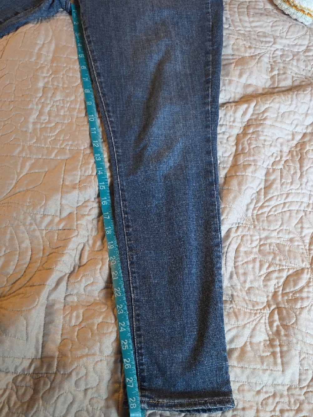 Levi's 711 Skinny Jeans - Picture 10 of 11